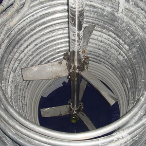 两层三叶桨式搅拌器